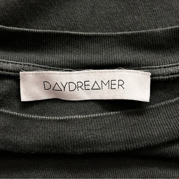 Daydreamer Def Leopard Long Sleeve Crewneck Tee - Picture 4 of 8